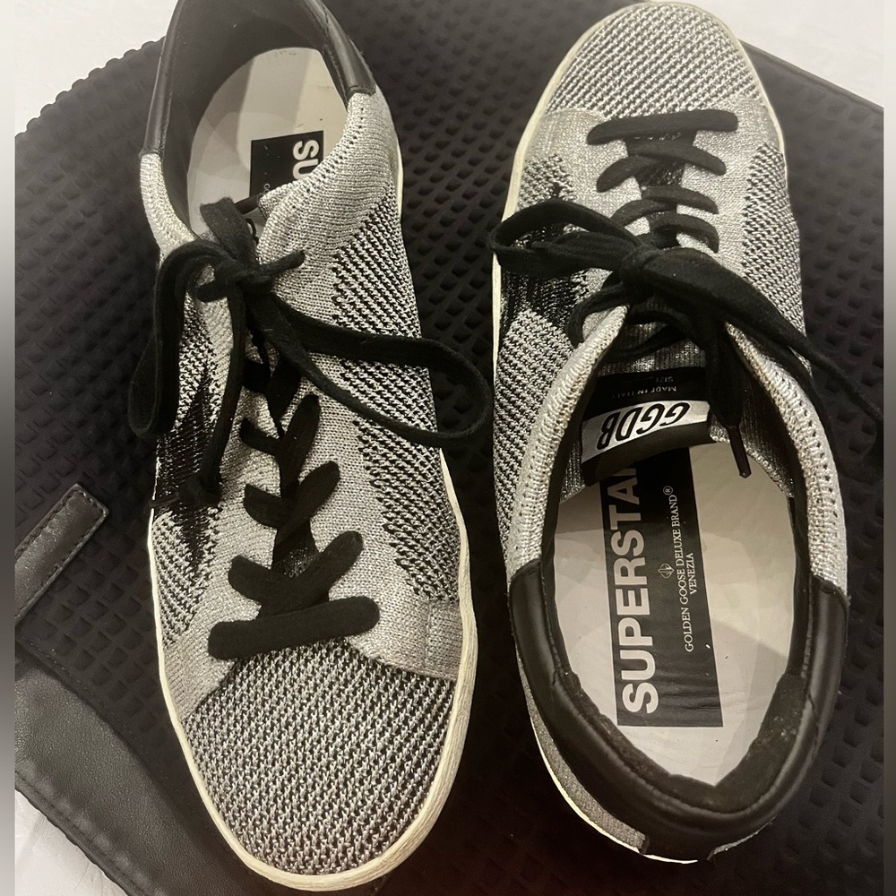 Golden goose superstar metallic silver knit glitter sneakers